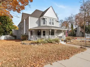 Charlevoix House - the Northside