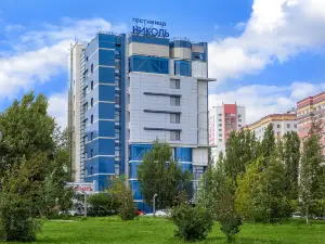 Николь