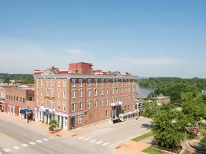 St James Hotel