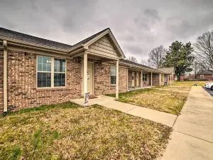 Quaint Family Home Near Downtown Murray and MSU