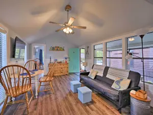 Everglades City Cabin Dock and Heated Pool!