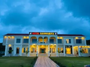 Hotel Sanwariya & family restaurant