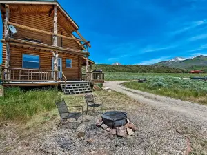 กระท่อมพร้อมหลุมไฟ, ทิวทัศน์ และ Bbq: 18 ไมล์ถึง Moab!