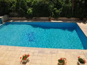 Mariela Hotel Apartments