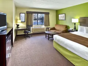 ควอลิตี้ อินน์ ออชคอช เอวิเอชัน พาร์ค