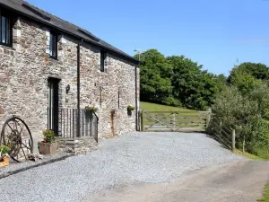Luxurious 18th Century Farm in The Welsh Countryside