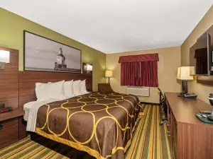 蘇必利爾速8酒店