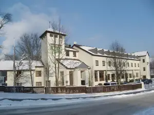 Jembo Park Hotel