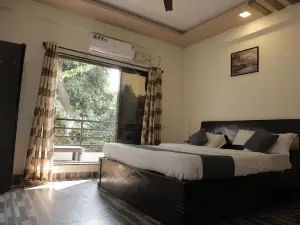 Anant Villa and Resort