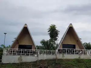 JAMMS Mountain Resort  "Adventure A-house (B