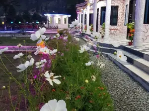Goodar Resort
