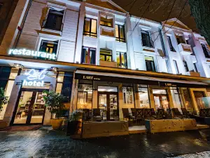 라트 호텔 카레이