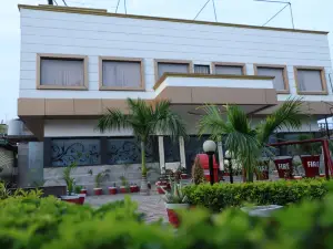 Hotel Bandhan