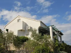 Holiday Home in Veli Rat near Saharun