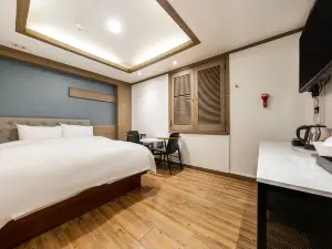 Gwangju Gonjiam M