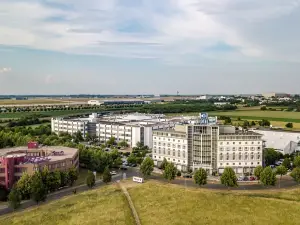 Globana Airport Hotel