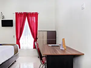 Homestay Danesti Syariah Near Bandara Sultan Hasanuddin Mitra RedDoorz