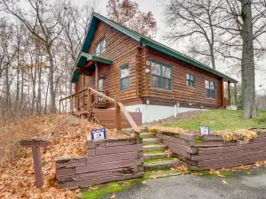 Pet-Friendly Garrison Retreat w/ Gas Fireplace!