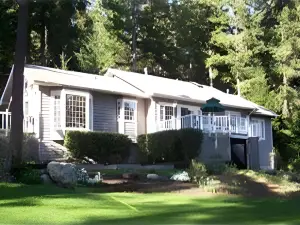 Inn to the Woods