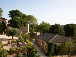 PRIEURÉ SAINT NICOLAS - LES MAISONS