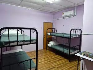 Alhuda Roomstay