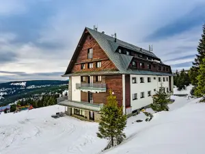 Horský Hotel Friesovy Boudy