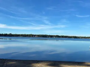 Lake/beach front property with kayaks, pedal boat, & row boat, near Tawas Bay