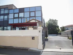 Appart-hôtel Chanzy / Angoulême