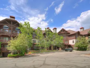 Lodge at Brookside