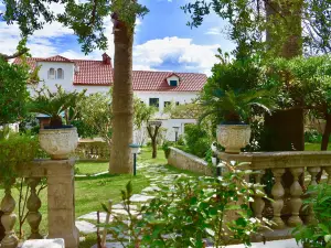 Villa Giardino Heritage Boutique Hotel Bol