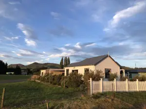 Luxuriate in Lumsden