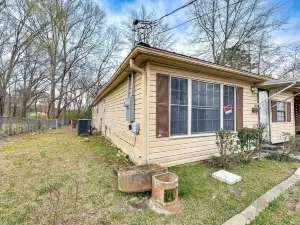 Charming El Dorado Retreat Near Main Street!