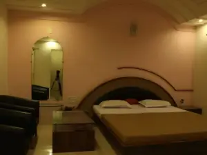 Hotel Pride