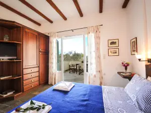 Gera's Olive Grove - Elaionas Lesvou