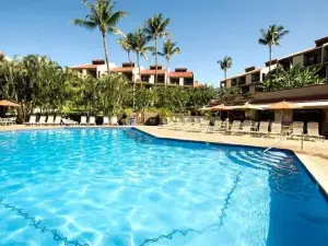 King Suite: Walk to Beach, Pool