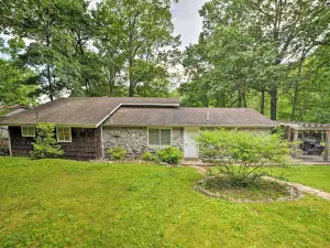 'Pelican Bay Retreat' on Lake Barkley w/ Kayaks!