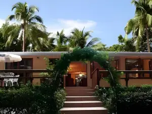 Contadora Island Inn