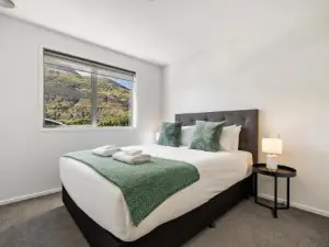 Remarkable Mountain View - 4 Bedroom Home