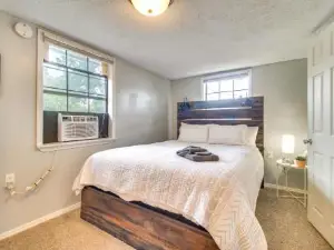 Pet-Friendly Disney Home - Walk to Marina!