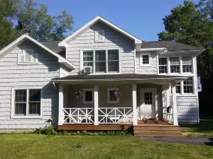 Spectacular Lake Front Property ~ Your Own 22 Acre Private Peninsula Getaway!