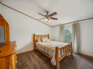 Private and Cozy Adventurer's Haven (Dog Friendly