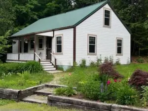 Hideaway Cottages, Cottage A