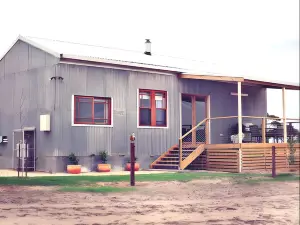 Redwing Farmstay