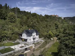 Wmm020 ในมาเนท พร้อม 7 ห้องนอนและ 8 ห้องน้ำ