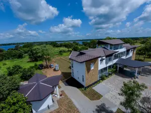 Subaseth Villa