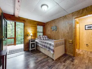 Sleepy Bear Hideaway