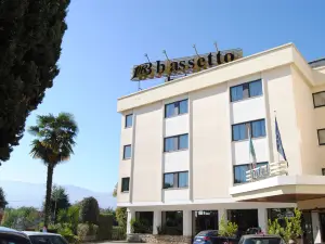 Hotel Ristorante Bassetto