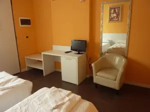 Hotel Padus Meublè Parma