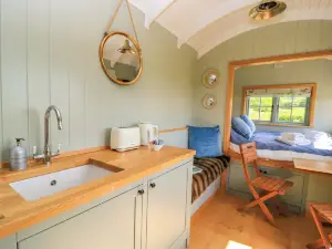 Goose Whistle Hut