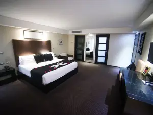 Savoy Hotel Boutique